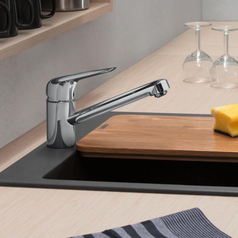 Кухонный смеситель Hansgrohe M42 (71808000) фото