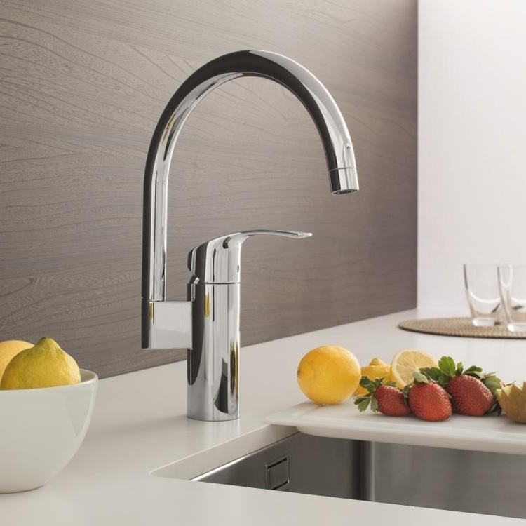 Смеситель кухонный Grohe Eurosmart (33202002) фото
